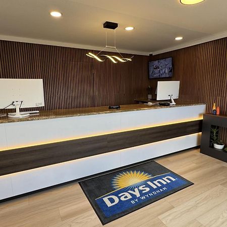 Days Inn By Wyndham Ridgecrest Near China Lake Naval Station Exterior foto